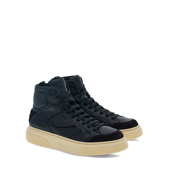 Ferragamo
logo-debossed hi-top sneakers - Picture 4 of 10